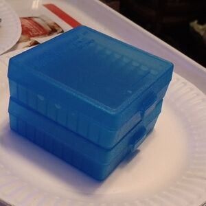 MTM .22LR Ammo Storage Case, Holds 100 Bullets, NWT, See Through Blue